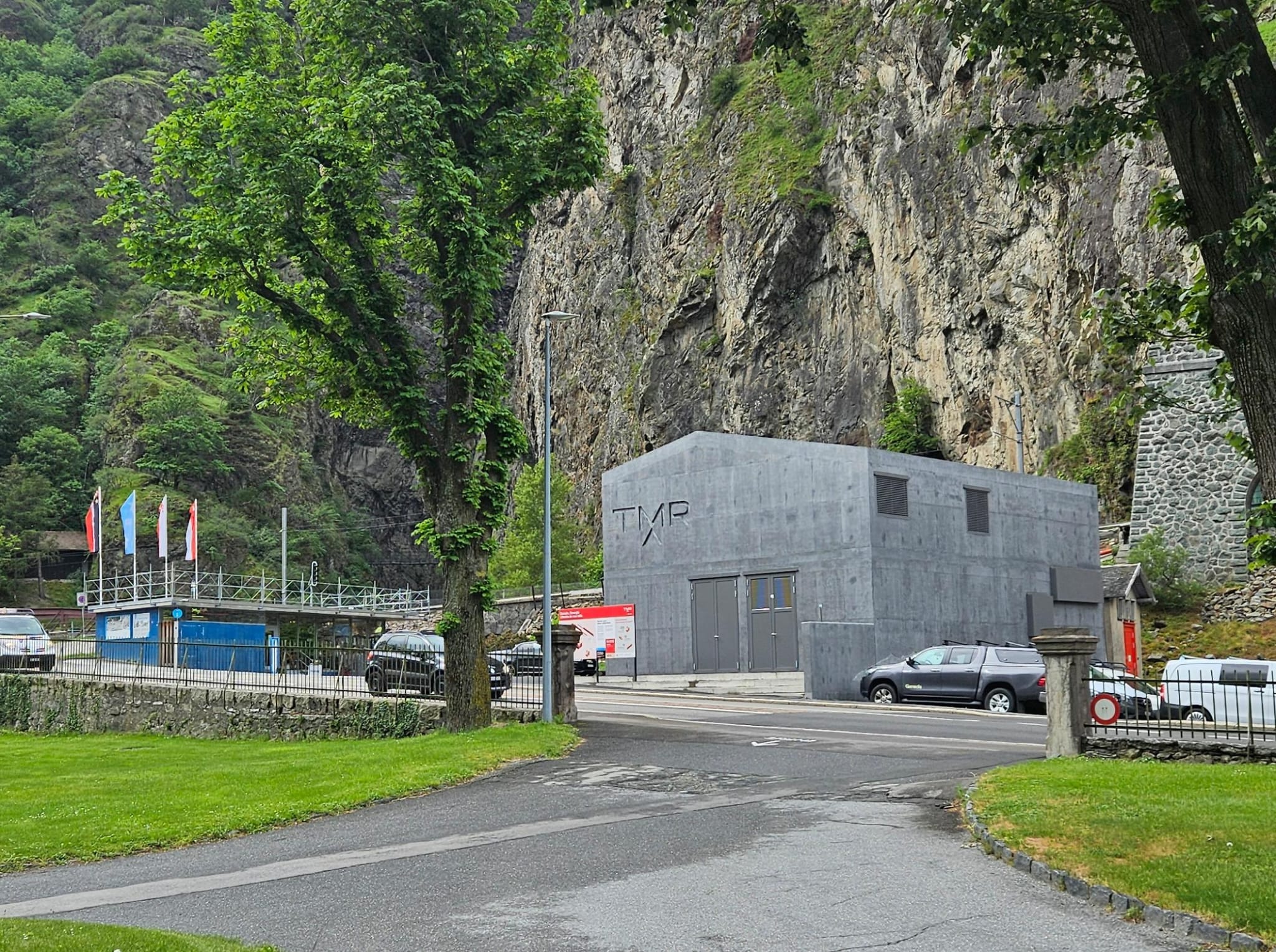 Première en Suisse: une nouvelle sous-station à Vernayaz permet de stocker l'énergie de freinage des trains à crémaillère